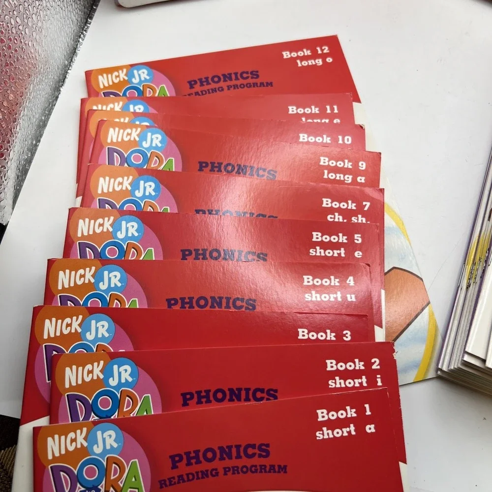 2X Dora the Explorer Phonics Boxed Sets, 23 Books- Box 1&2,  Phonics Scholastic